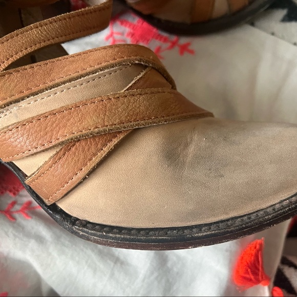 Freebird by Steven Taupe Grind Leather Booties Heels 9 - Picture 6 of 16